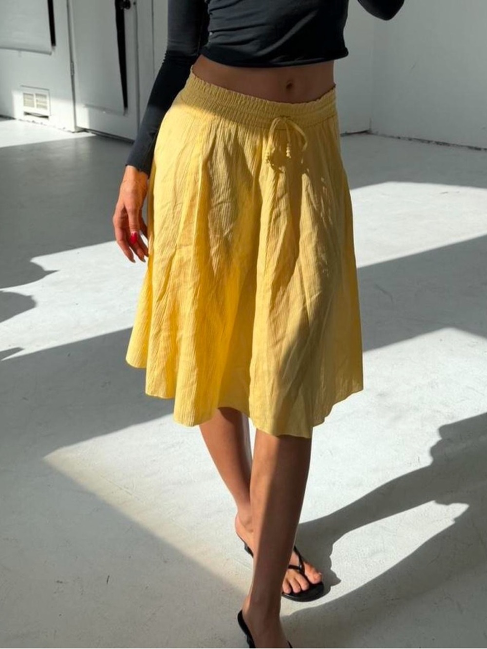 Flowy Yellow A-Line Cotton Midi Skirt - Picture 4 of 7